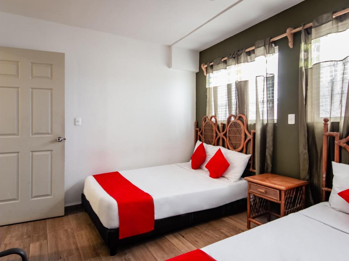 Hotel Halley Леон Екстериор снимка