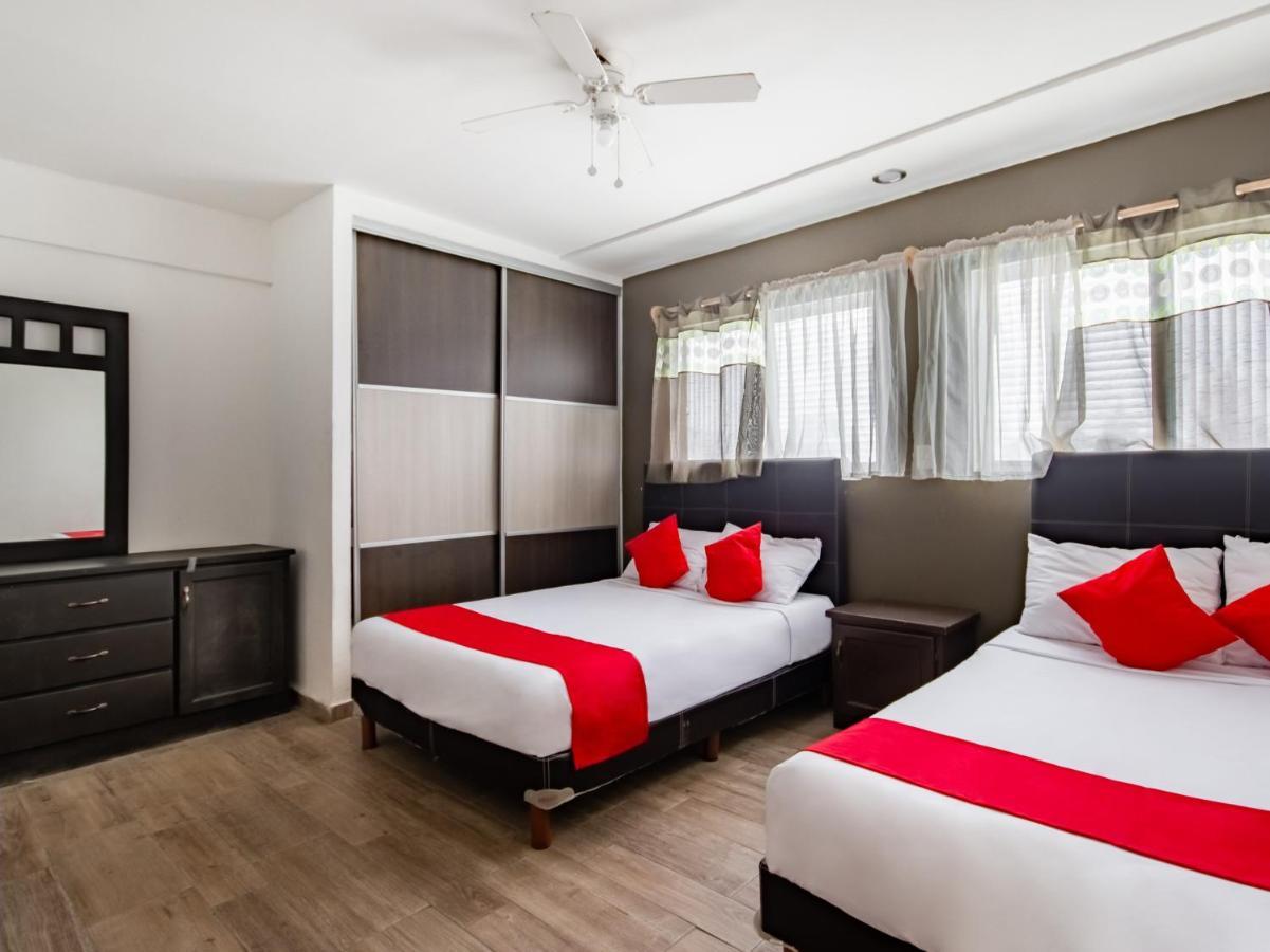 Hotel Halley Леон Екстериор снимка