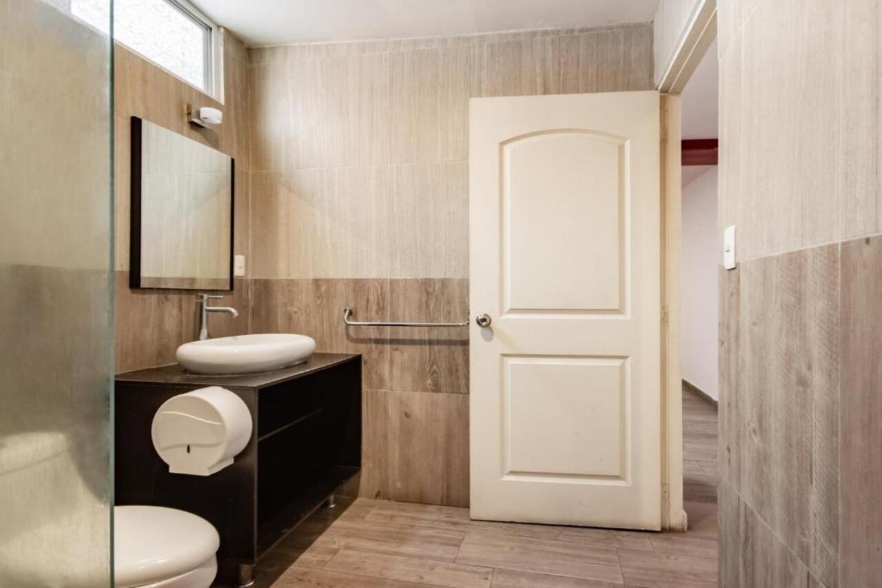 Hotel Halley Леон Екстериор снимка